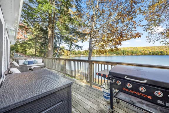 Little Star Lakeside Retreat