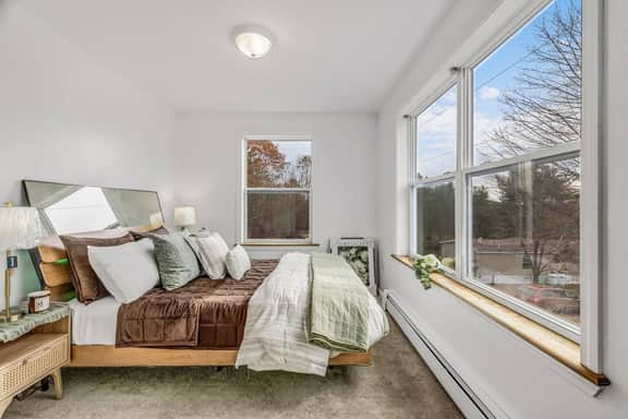 Cozy Winterport Condo W/2nd Story Views - Image 4